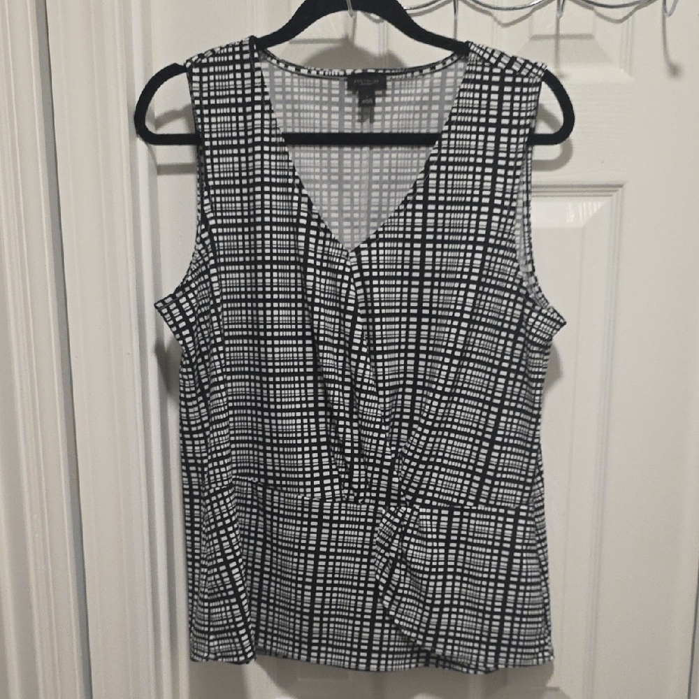 Ann Taylor Black and White Plaid Sleeveless Blouse - Picture 2 of 16